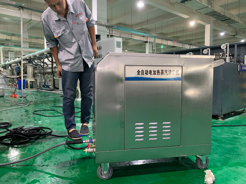 蒸汽洗車機(jī)清洗案例